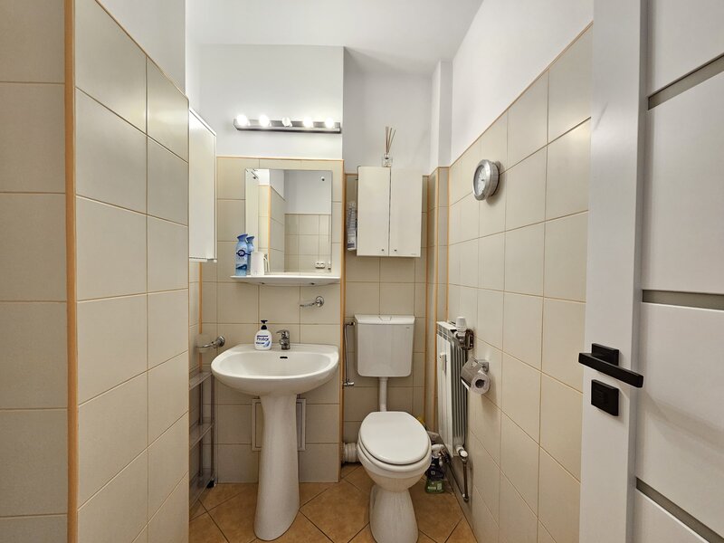 Piata Unirii, 3 camere, 83 mp central, investitie